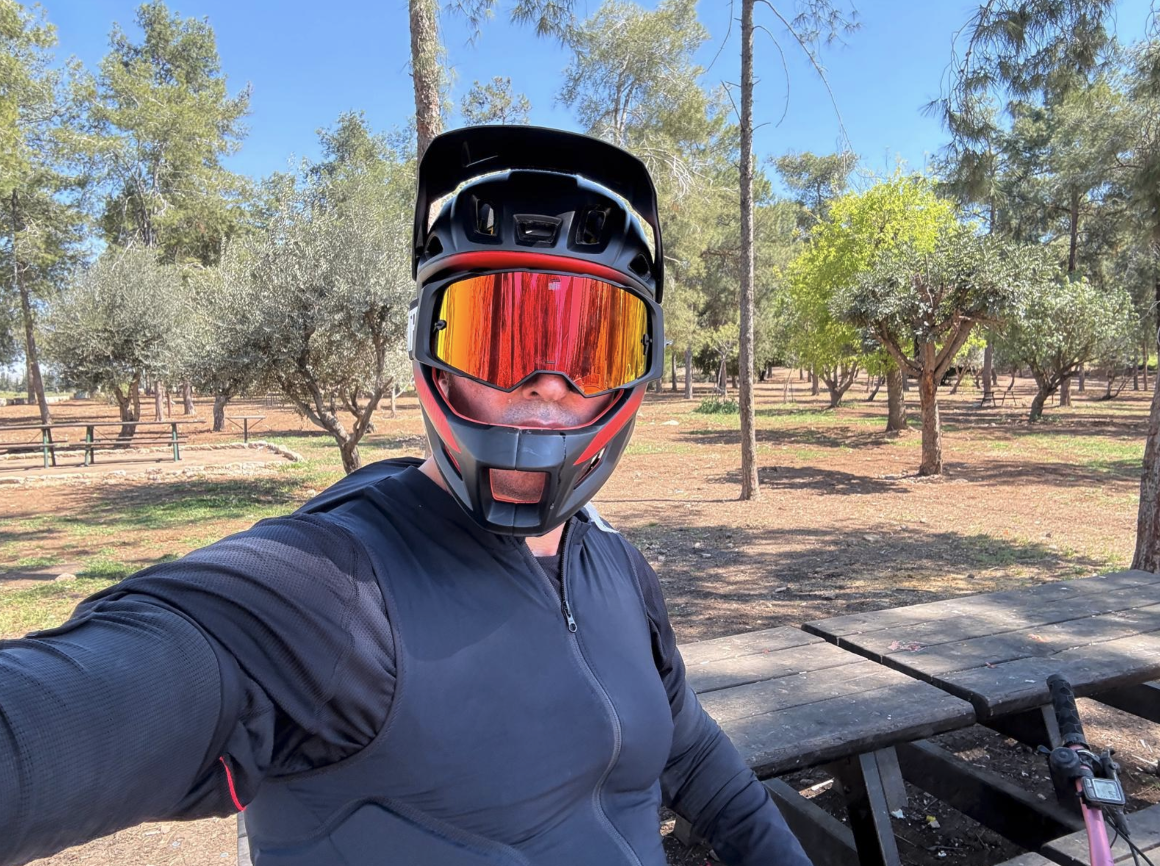 מושי על אופניים